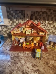 Bluey Family Home Playset Pack & Go House Furniture Figures Extra Figures