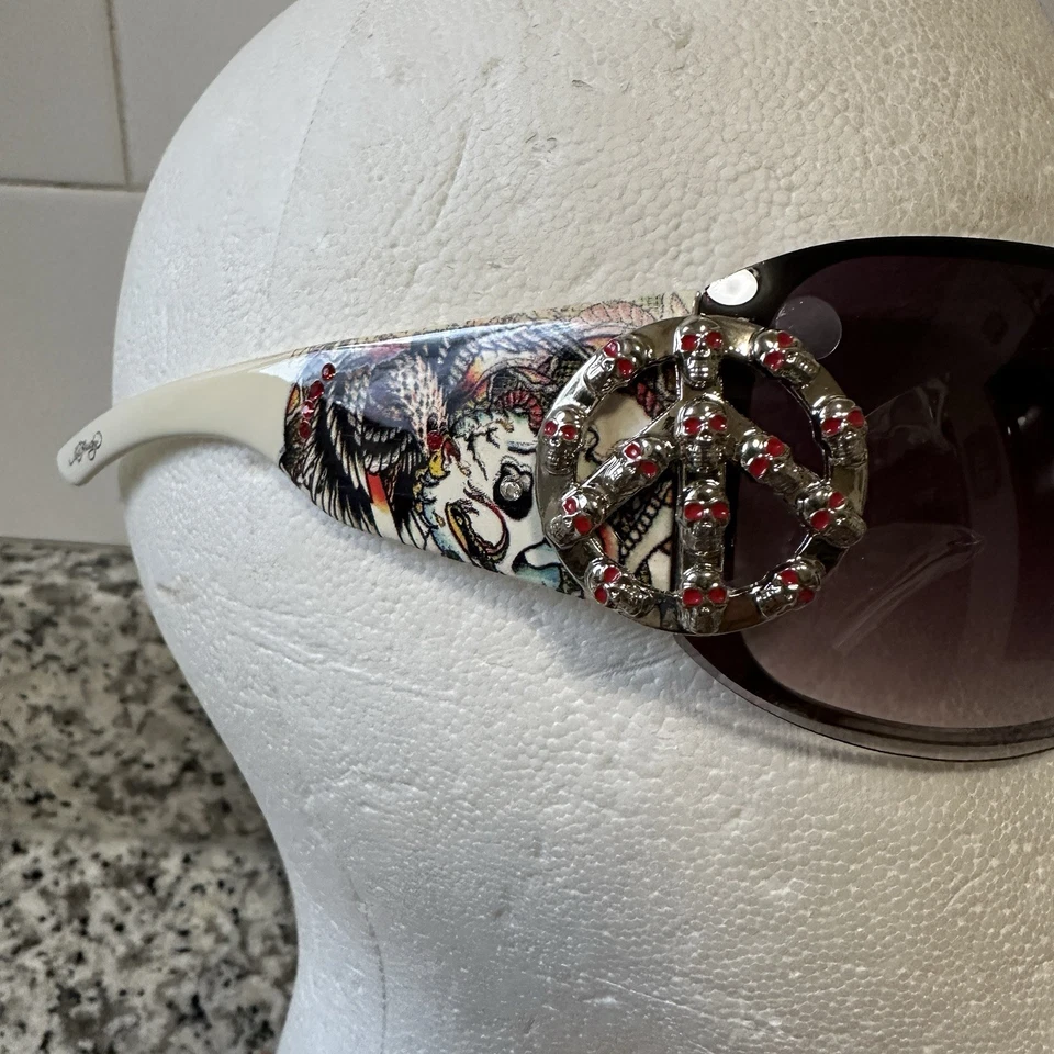 Ed Hardy Vintage Y2K White Sunglasses Skulls EHS 038 Glasses & Cloth New - Image 3 of 4