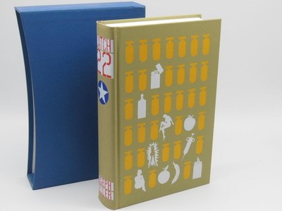 Catch 22. Introduction by Malcolm Bradbury. Illustrations by Neil Packer. Heller