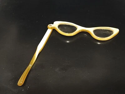 VINTAGE CAT EYE EARLY LUCITE PLASTIC LORGNETTES OPERA GLASSES - Image 1 of 4