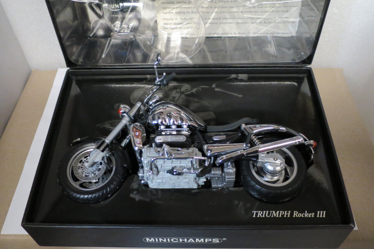 1/12 MINICHAMPS TRIUMPH ROCKET III 2004 AE BLACK MOTOR BIKE #122