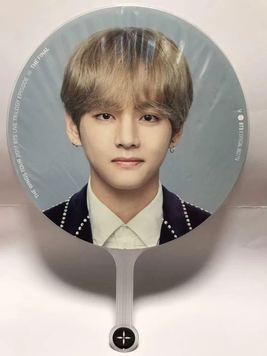 BTS グク THE WINGS TOUR THE FINAL うちわ BTS グク THE WINGS TOUR THE FINAL うちわ BTS THE WINGS TOUR