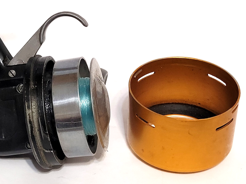 Vtg RARE Record 700 Fishing Reel, Switzerland, Rear Drag - Closed Face Spinning - Picture 8 of 11