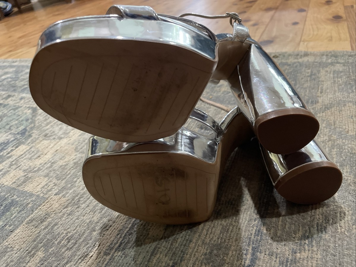 Zara Metallic Silver Open Toe Chunky Heel Ankle Strap Zara Metallic Silver Open Toe Chunky Heel Ankle Strap