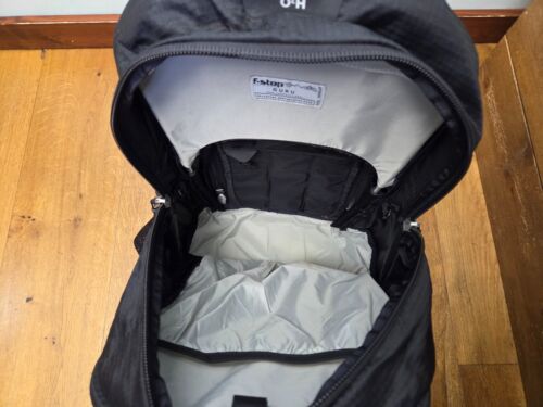 F-Stop Guru 28L - Mochila cámara negra senderismo - Imagen 7 de 8