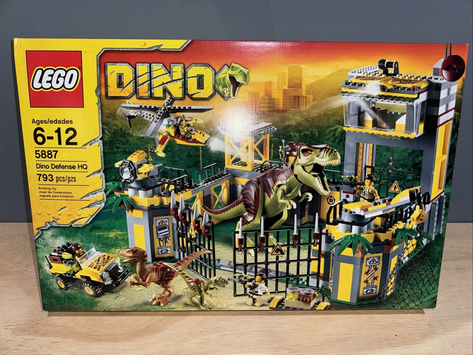 LEGO Dino: Dino Defense HQ (5887)