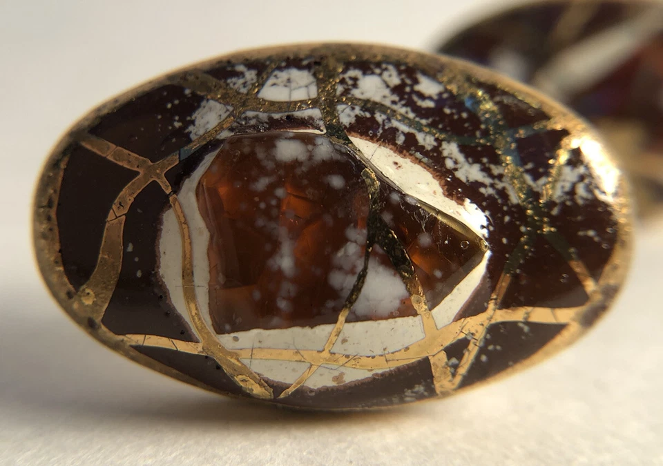 Gemelos modernistas vintage Victoria Flemming de vidrio fundido rojo ámbar blanco y dorado Foto 3 de 4