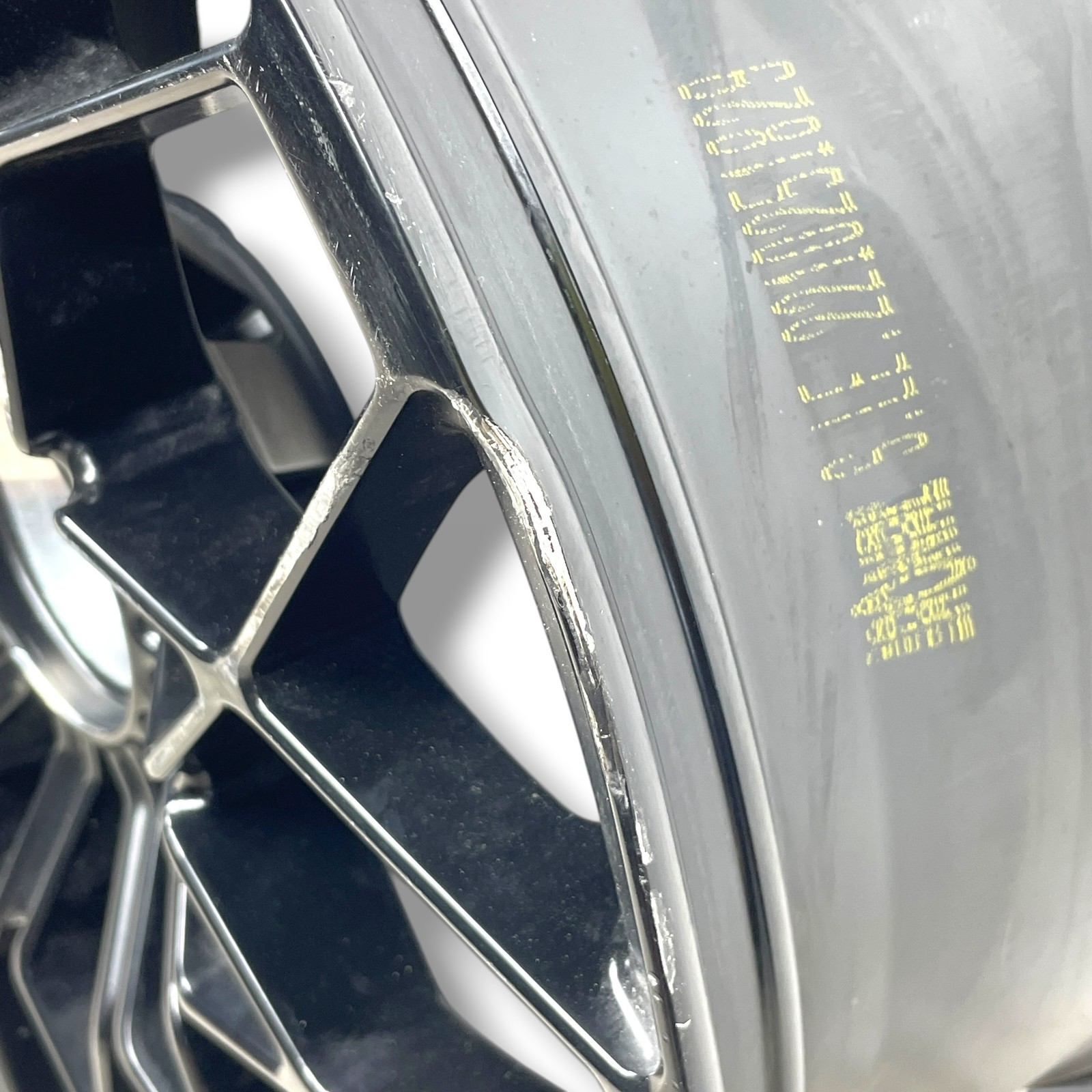 Lamborghini Huracan STO Center Lock 20” Front Wheel Rim 8.5J ET32 OEM 4T3601017