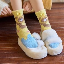 1 Pair Coral Fleece Socks For Women's Autumn And Winter Mid Tube