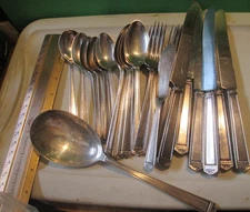Set of 1847 Rogers Bros. Anniversary 1923 Silverware Flatware 27 pieces antique