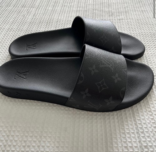 $650 Louis Vuitton Waterfront Mule Sandals Pool Slides Black Eclipse Size US 11 - Picture 3 of 7