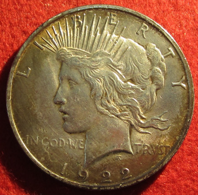 1922 (P) Peace Dollar - Circulated - Actual Coin Q18