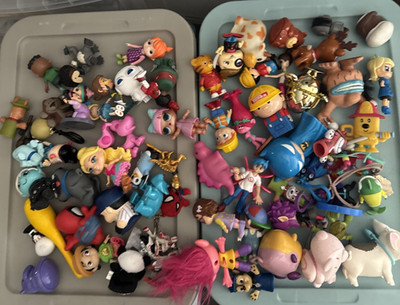 Mixed 1' @ 2' TOY FIGURE LOT IN BOX WITH  4LB  FREE SHIPPING SEE PHOTOS FUN BOX