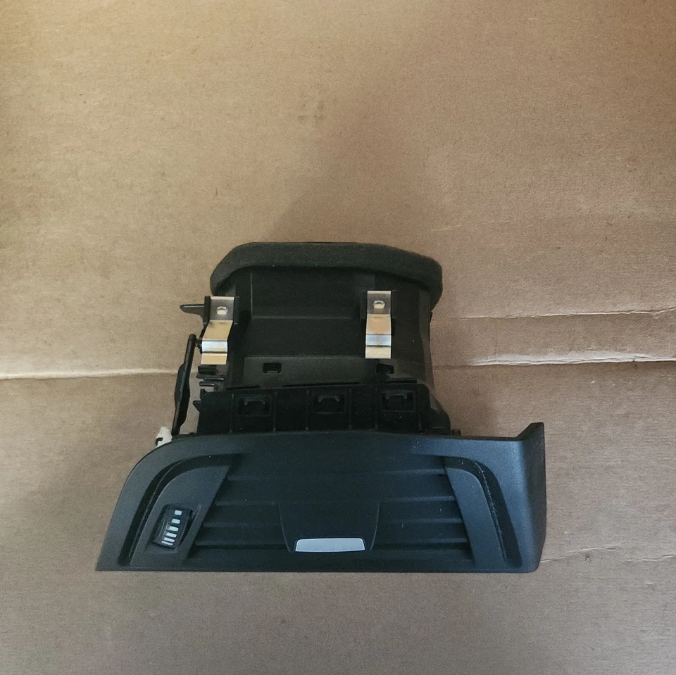 OEM BMW 320i 2012-2015 2,0 L pasajero derecho aire aire aire aire ventilación tablero rejilla Foto 2 de 4
