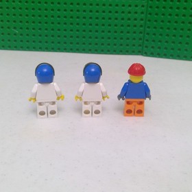 LEGO City 7903 Rescue Helicopter w/Instruction & Minifigures ~missing hook~