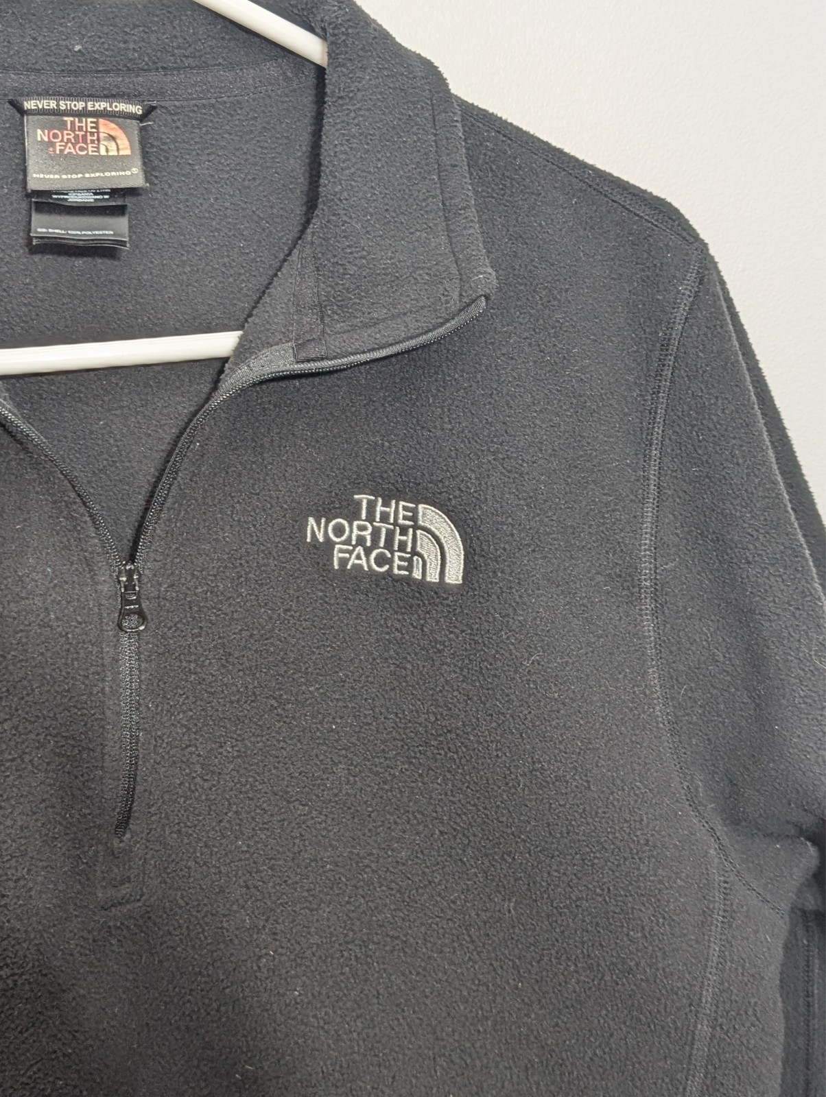 The North Face Fleece 1/4 Zip Black Long-Sleeve Jacket Men's Small