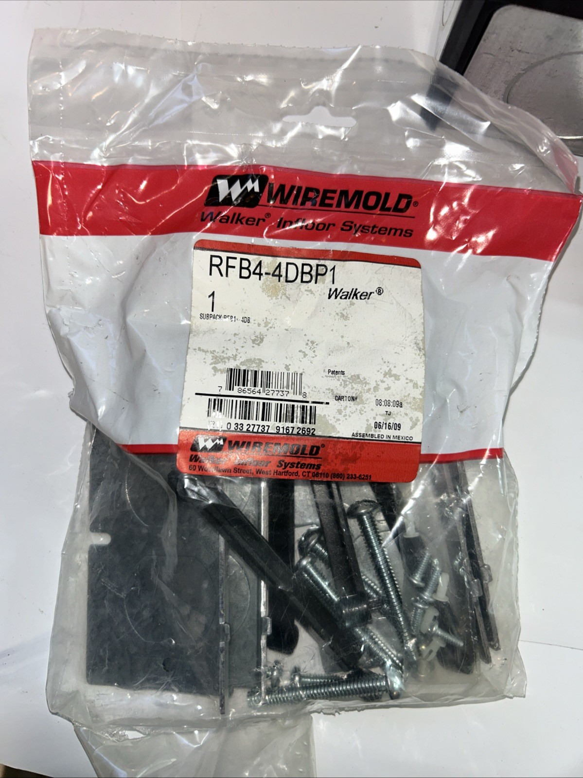 Wiremold RFB4-4DBP1 Floor Box 4-Compartment NEW PLEASE REVIEW LISTING