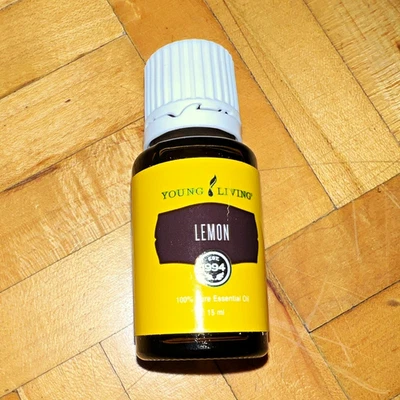 Young Living Lemon Ätherisches Öl Zitrone 100% rein 15 ml Glas-Tropfflasche - Bild 1 von 3