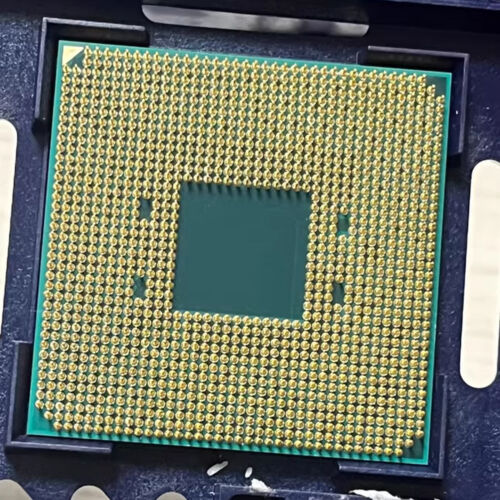 AMD CPU Ryzen 7 2700X R7 2700 8-Core 3.7GHz Socket AM4 - Picture 3 of 5