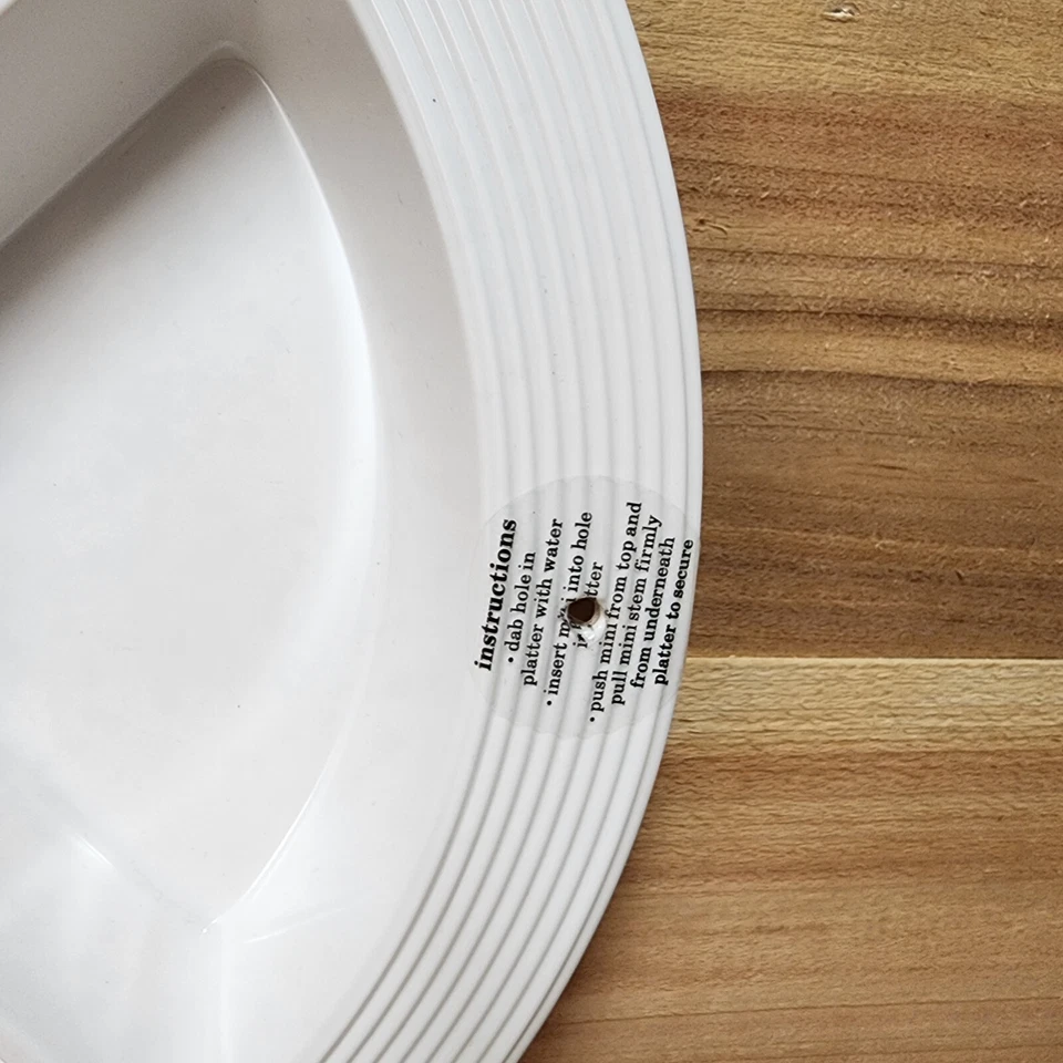 Nora Fleming 14 1/2" Melamina MEL16 Plato Redondo Dividido Rayas - Expositor Tienda Foto 3 de 4