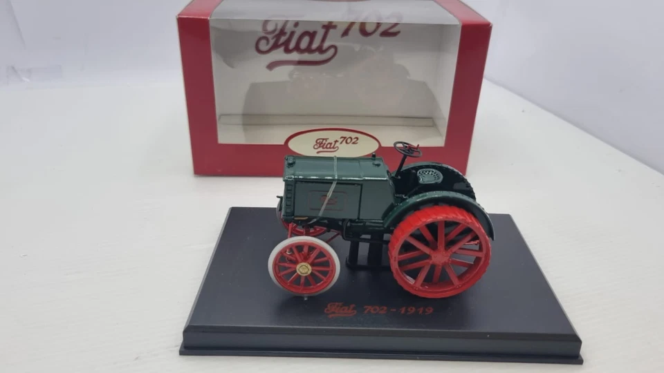 RPG702 Replicagri Fiat 702 New Holland 1/32 - Immagine 4 di 4