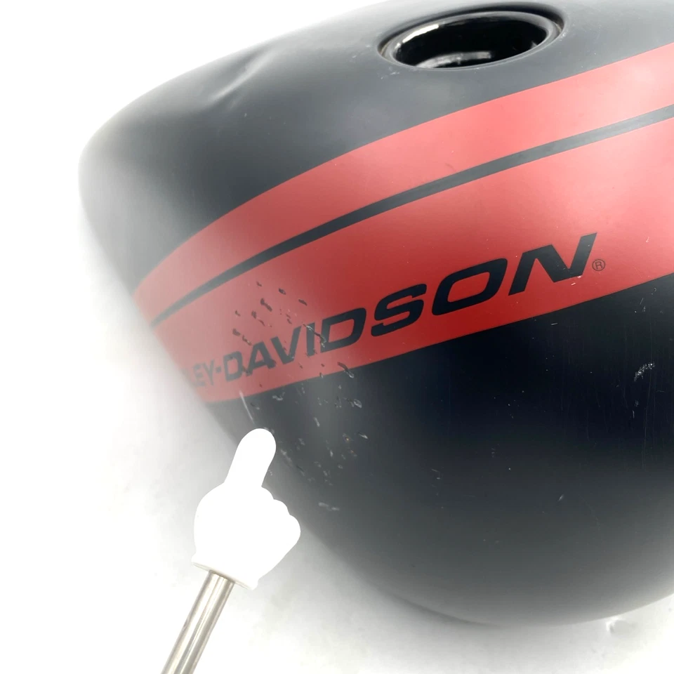 Dent OEM Harley 04-17 Dyna Negro Denim Rojo Raya Gas Combustible Gasolina Tanque Genuino Foto 4 de 4