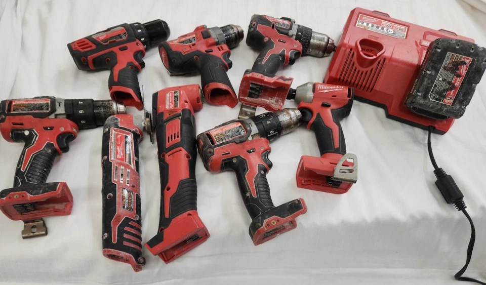 Milwaukee M18 Tool Lot 8 Tools 3 Batteries & 2 Chargers All Working - Image 2 of 4