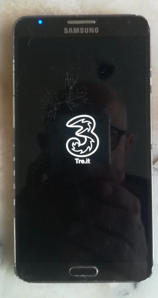 Due Samsung Galaxy Note 3 SM-N9005 con 3 batterie (leggi). - Immagine 4 di 4