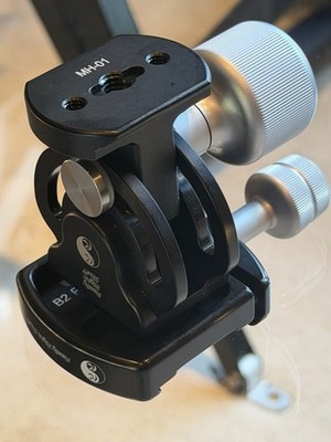 Really Right Stuff MH-01 Monopod Head with Full-Size Screw-Knob Clamp