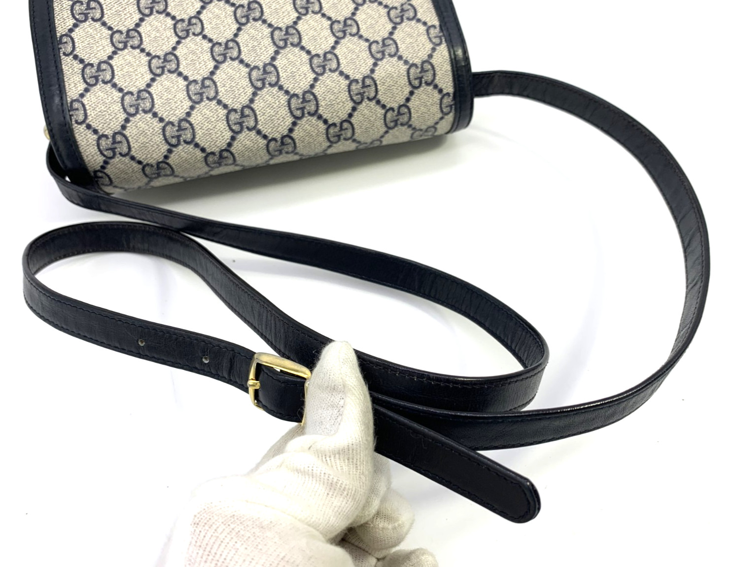 Gucci Vintage Bag Shoulder Bag Crossbody Purse GG Supreme Leather Navy Authentic thumbnail 14
