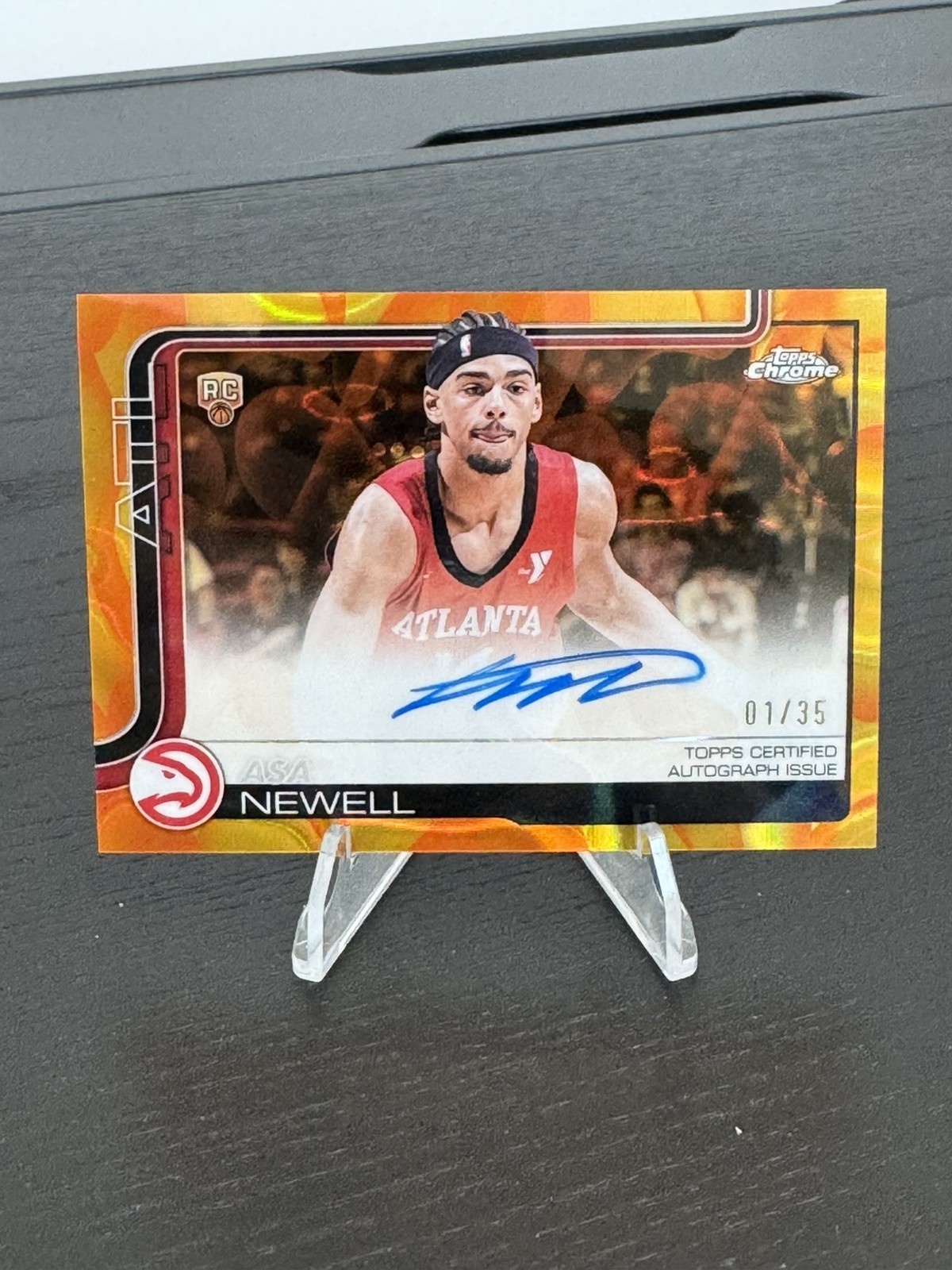 2025 Topps Chrome Update Asa Newell Auto Lava Lamp Gold Orange Refractor /35 RC