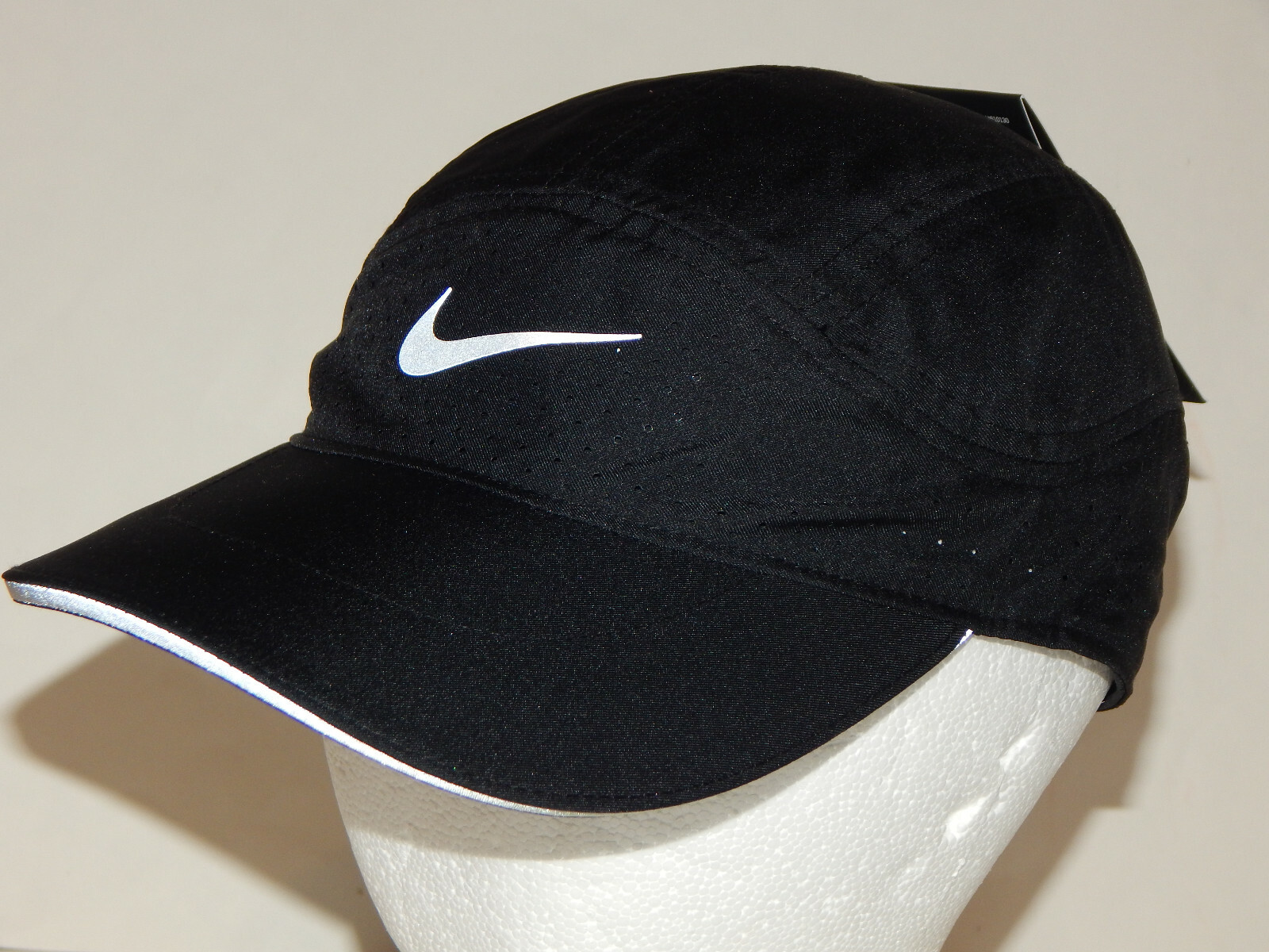 nike workout hat