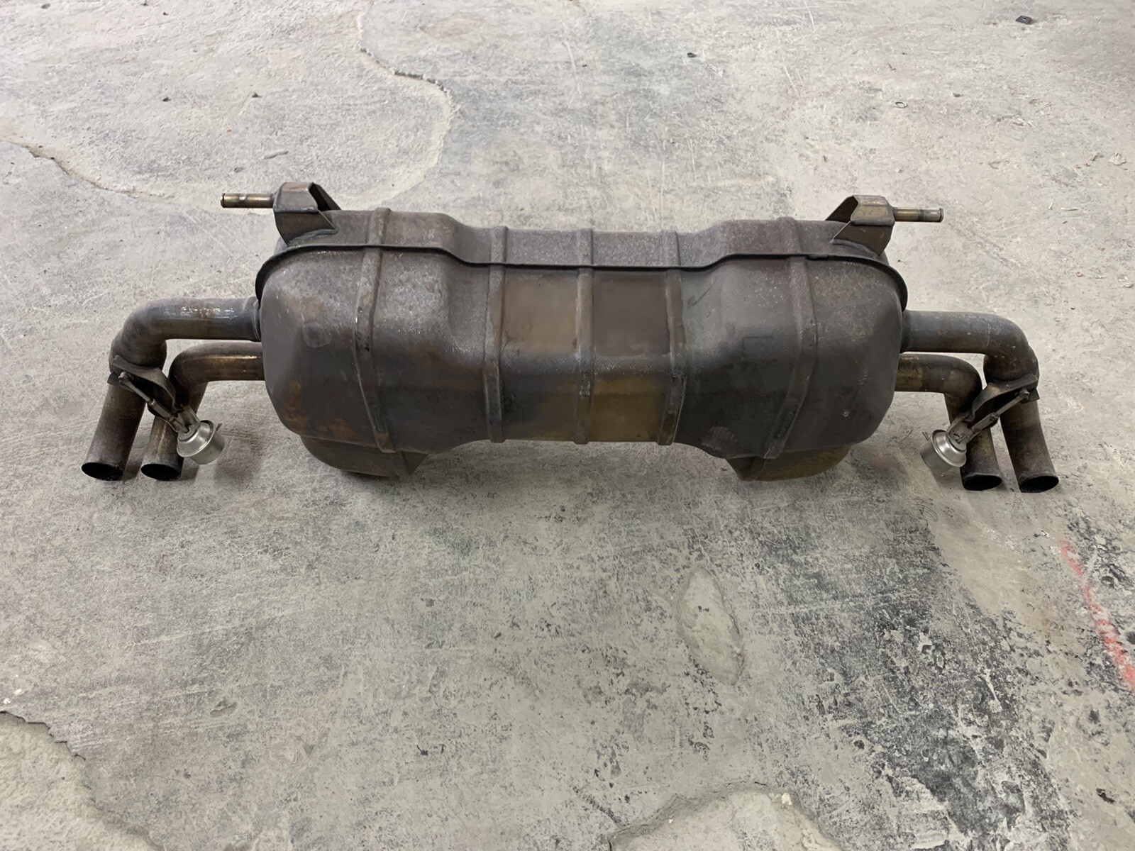 AUDI R8 4.2L  Spyder FACTORY EXHAUST MUFFLER SYSTEM