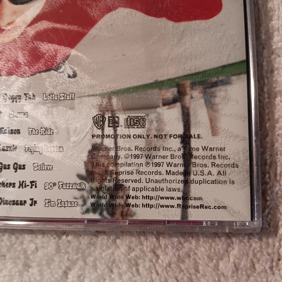 Various - Look! 14 Joyful Tunes Compiled By The Idiot Savants At SPIN (CD, 1997) Foto 4 de 4