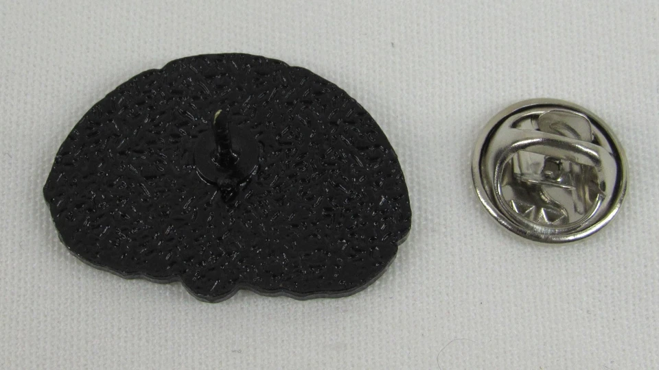 Vintage Retro IMS Logo Lapel Pin Indianapolis Motor Speedway Gold Wings & Wheel - Image 4 of 4