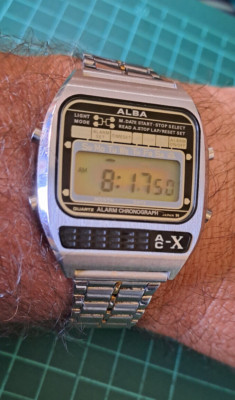 Rare Vintage (1979) Alba by Seiko Y446-4000 Watch LCD *AC-X* Very