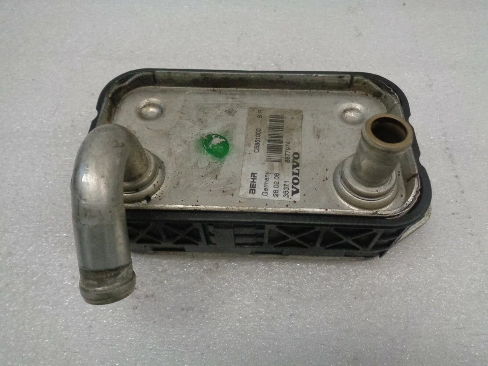 Enfriador de aceite de transmisión Volvo XC90 2003-2006 2,5 L 8677974 OEM AK2105284 Foto 2 de 4