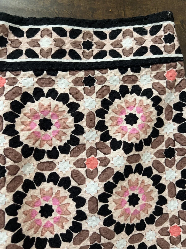 Kate Spade Nueva York Floral Mosaico Jacquard Corto Elastizado Tiro Alto Talla 2 27” W Foto 4 de 4