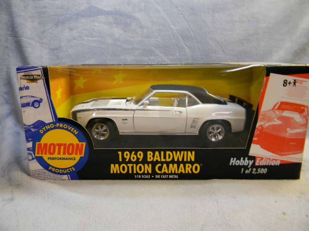 ERTL アーテル　1/18 1971 カマロ　BALDWIN MOTION 1971 Camaro Ss454 Baldwin Motion 1 18th Limited Edition