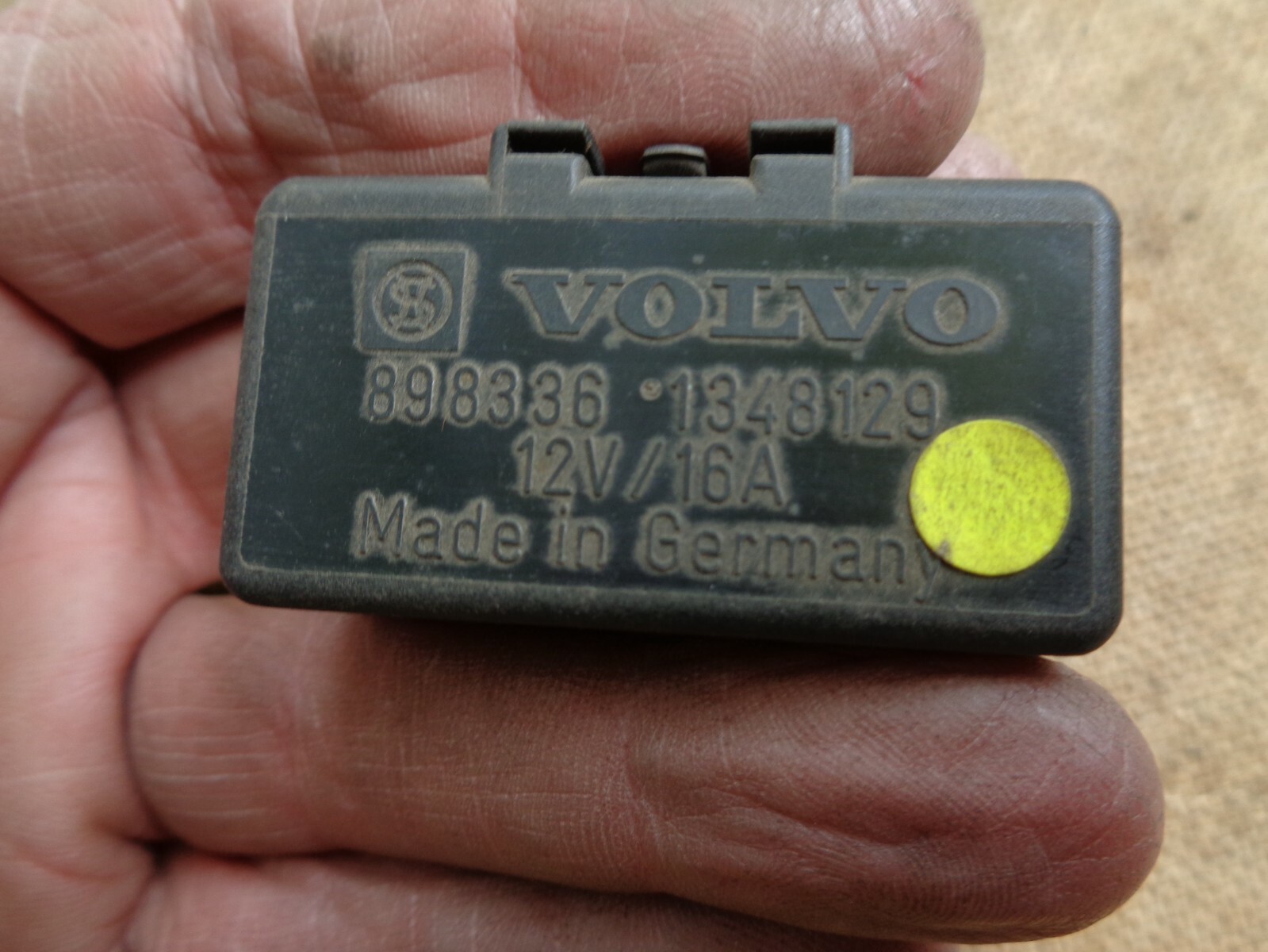 Volvo 740 760 780 940 Central Locking Relay OEM 1348129 898336 