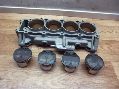 Kawasaki ZX9R ZX900E Bj.00-01 Zylinder Zylinderbank mit Kolben - Bild 1 von 4
