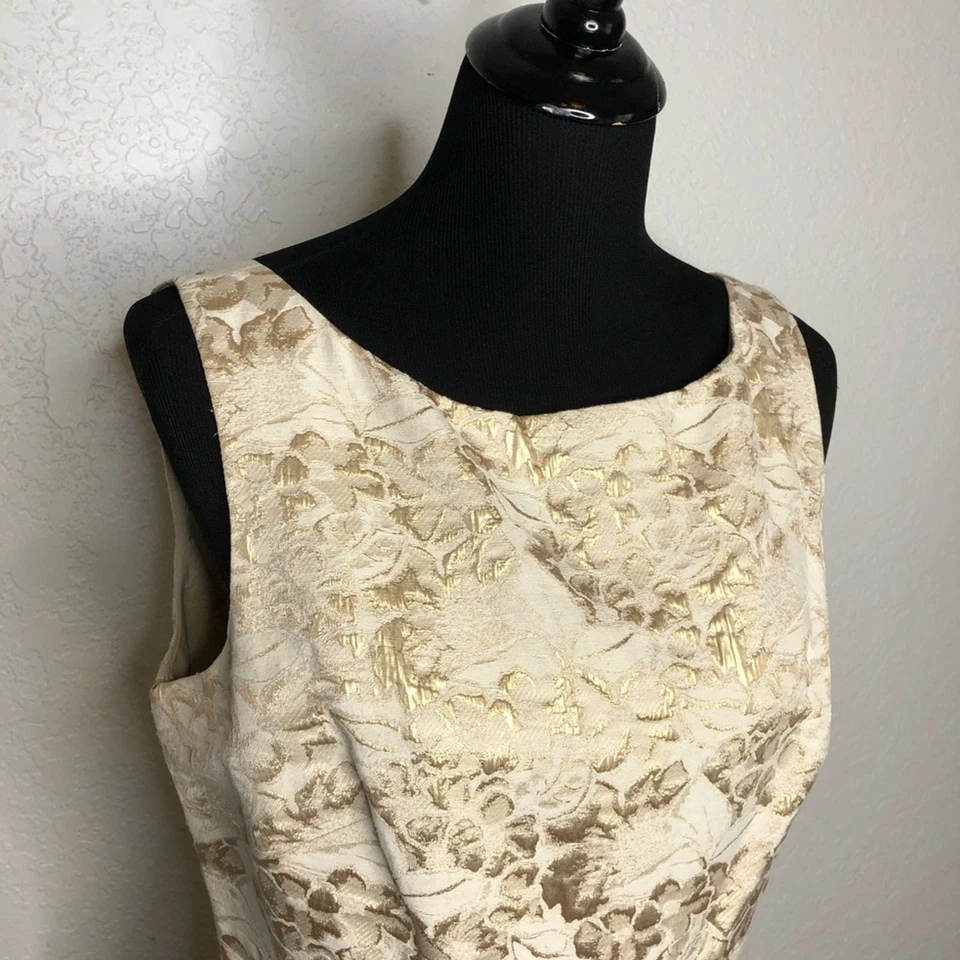 Eliza J cream gold metallic floral brocade sleeveless tulip sheath dress size 12 - Image 2 of 4