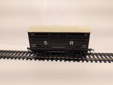 HORNBY 'OO' GAUGE R106 SR SHEEP WAGON 10 TONS NO.51915