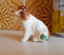 BESWICK Seated Dog № 1240  -  Spaniel from Sportsman / Man with Gun Dog № 1096