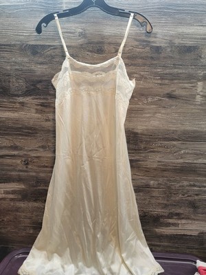 Vintage 80s Woolite Cream Slip Dress Lace Overlay, Full Size 34 Nylon