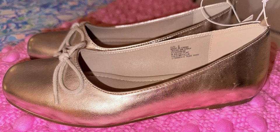 NEW Gap Women’s Gold Ballet Flats shoes US Size 9 Holiday Ready - Image 4 of 4