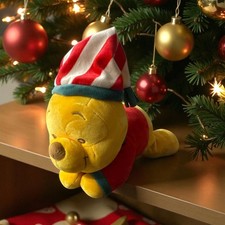 2022 WINNIE THE POOH CUDDLEEZ HOLIDAY PLUSH Med 13" THE DISNEY STORE