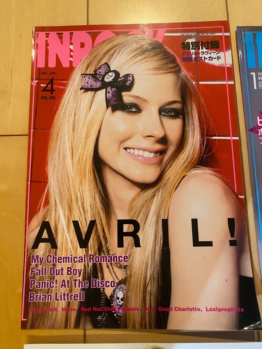 Avril Lavigne comic 3 冊セット　希少な‼️ペーパーバック AVRIL LAVIGNE Japan 2007-2012 IN-ROCK magazine cover x8! Best Damn