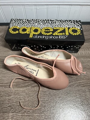 Ballet Shoes Capezio Dance Shoes Capezio Hanami Pirouette Canvas