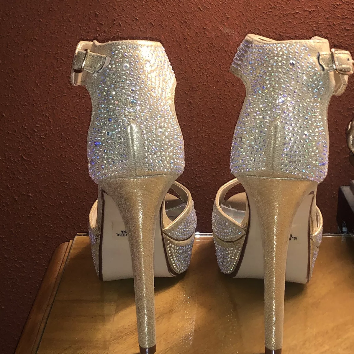 Shi by shop journeys sandals